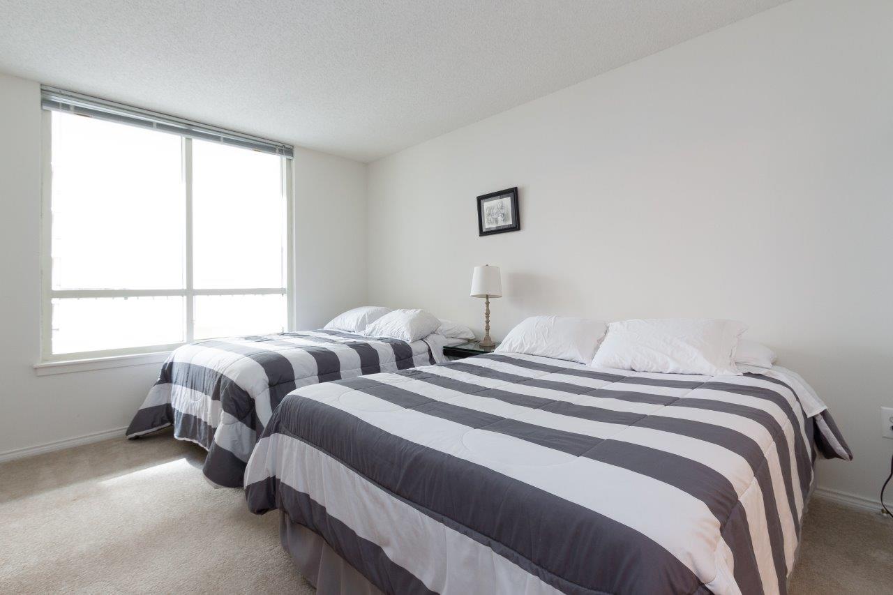 Luxury 2 bedroom by metro